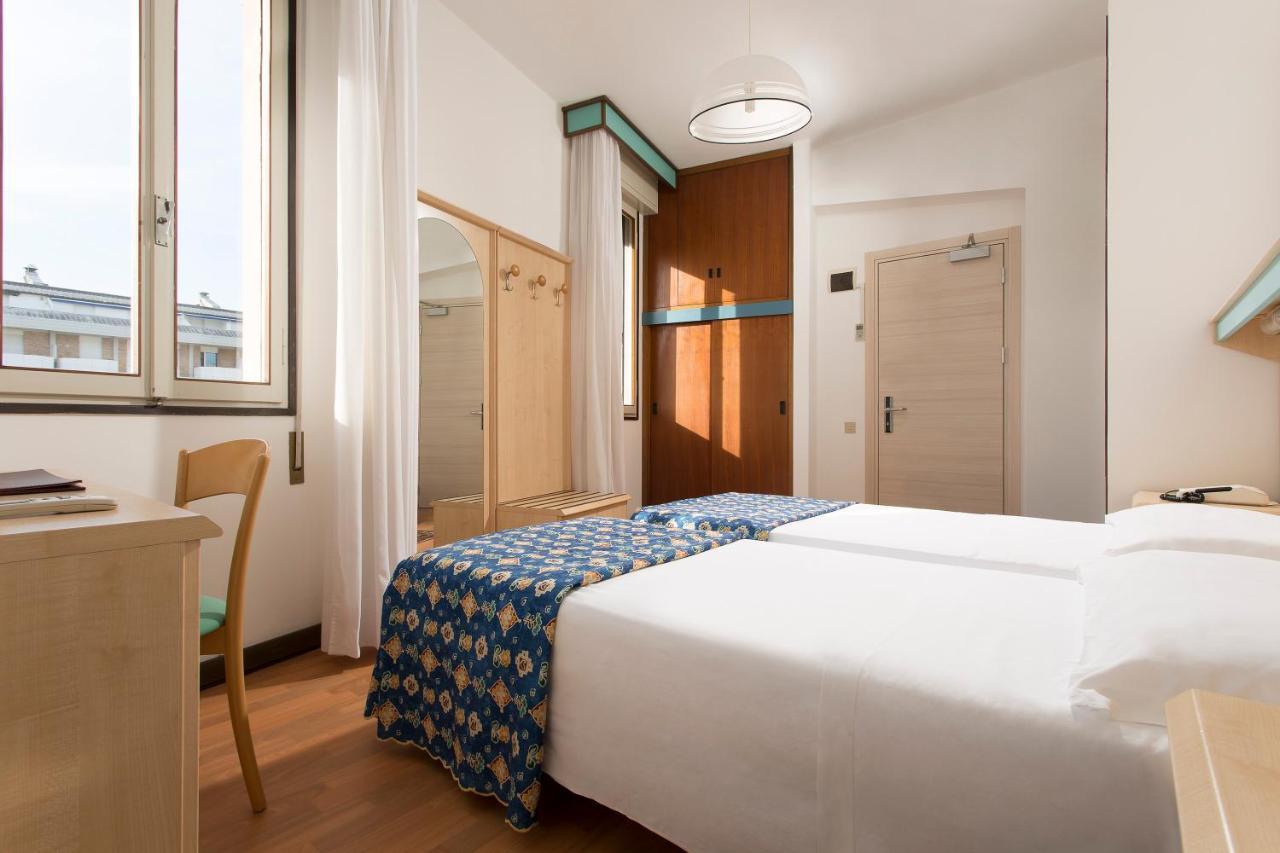 Vegas Hotel 3*