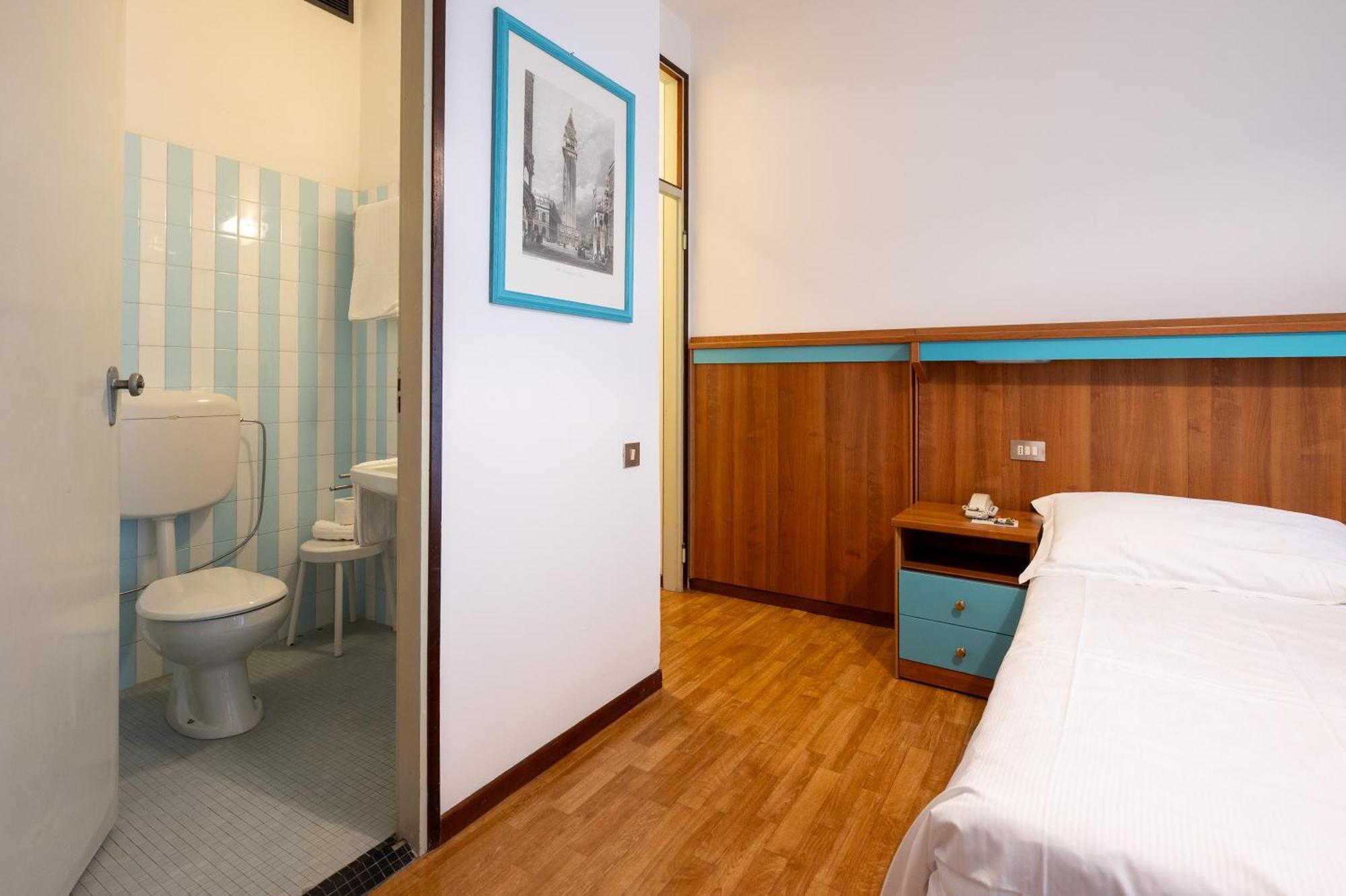 Vegas Hotel 3*